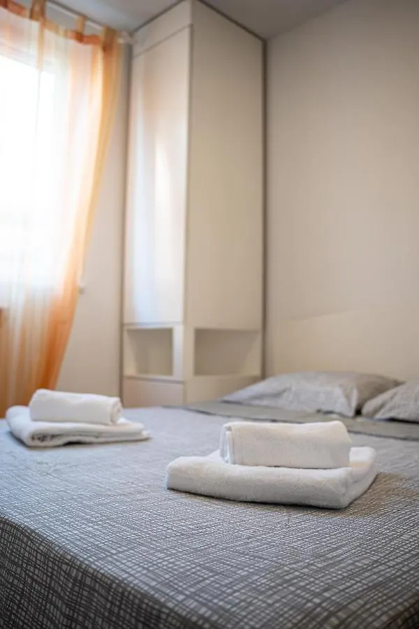 Lovely Dunia Apartment Pula Croatia
