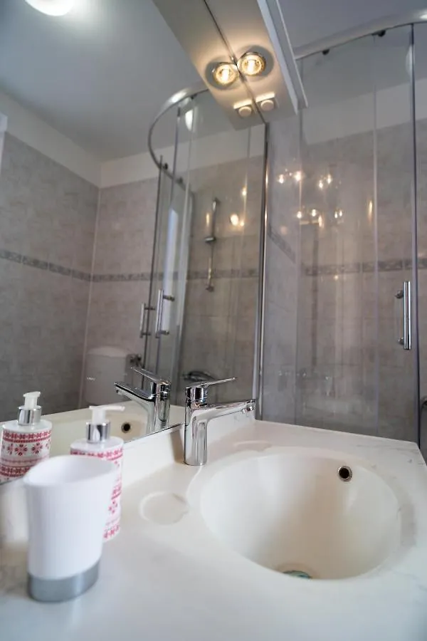 Lovely Dunia Apartment Pula